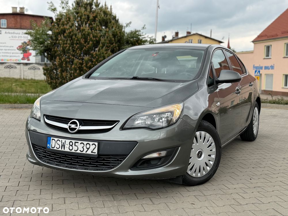 Opel Astra 1.6 Cosmo EU6 - 4