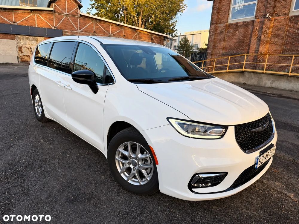 Chrysler Pacifica - 6