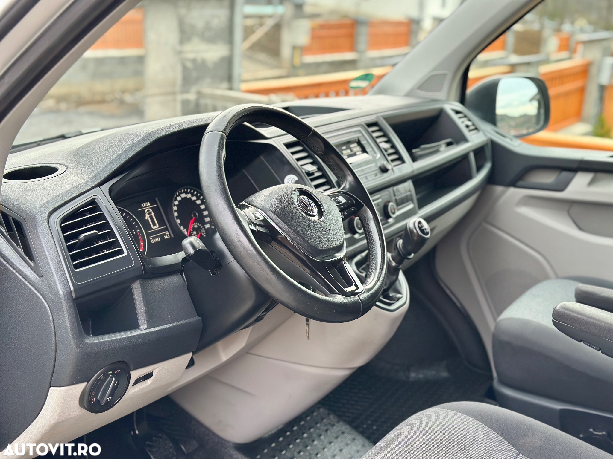 Volkswagen Transporter Kombi T6 2.0 TDI 110 kW LR - 18