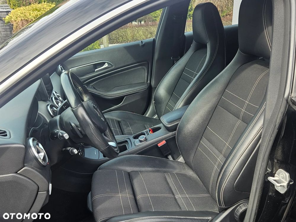 Mercedes-Benz CLA - 10