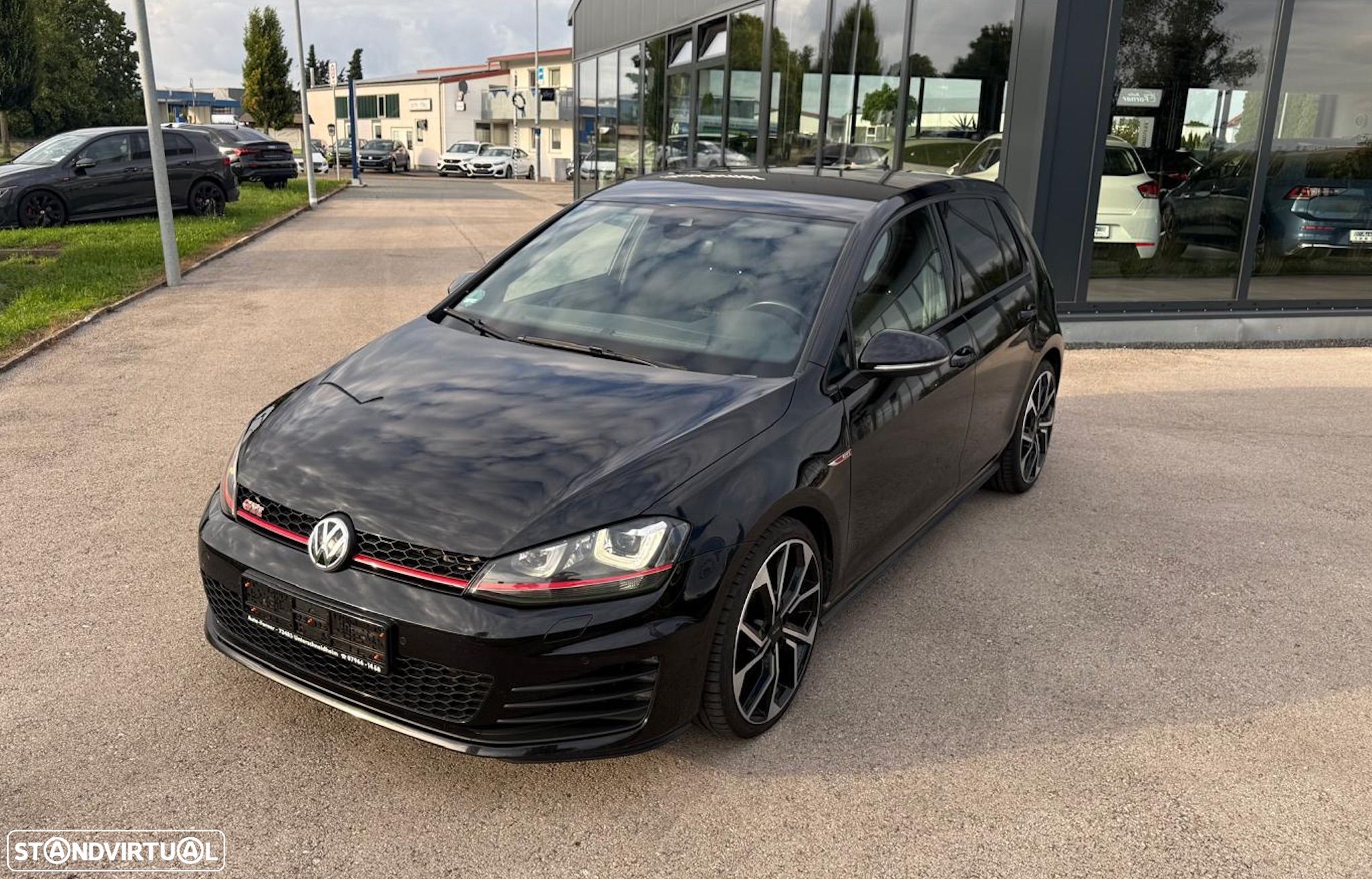 VW Golf 2.0 TSi GTi DSG Performance - 1