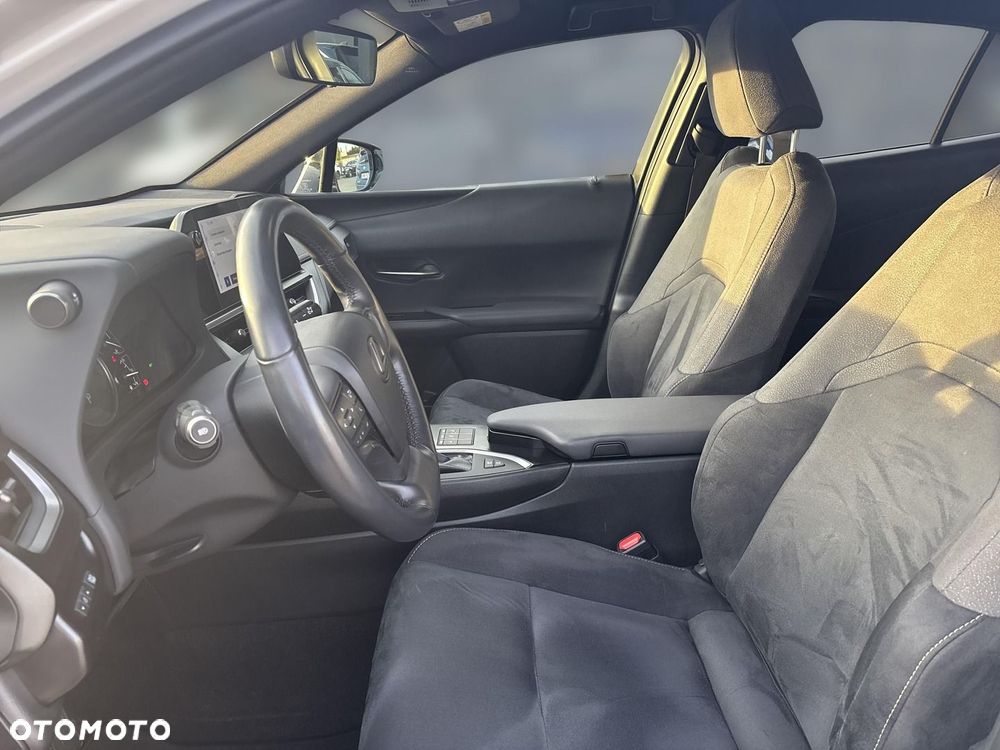 Lexus UX 250h GPF Business 2WD - 18