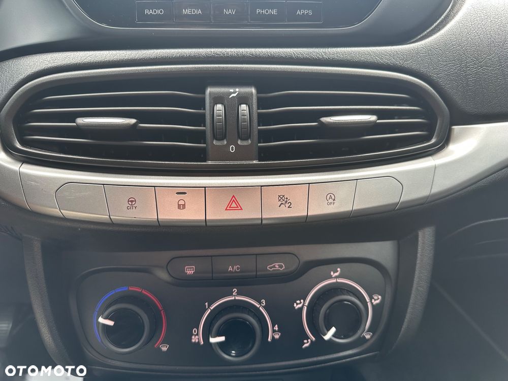 Fiat Tipo 1.4 T-Jet Lounge - 18
