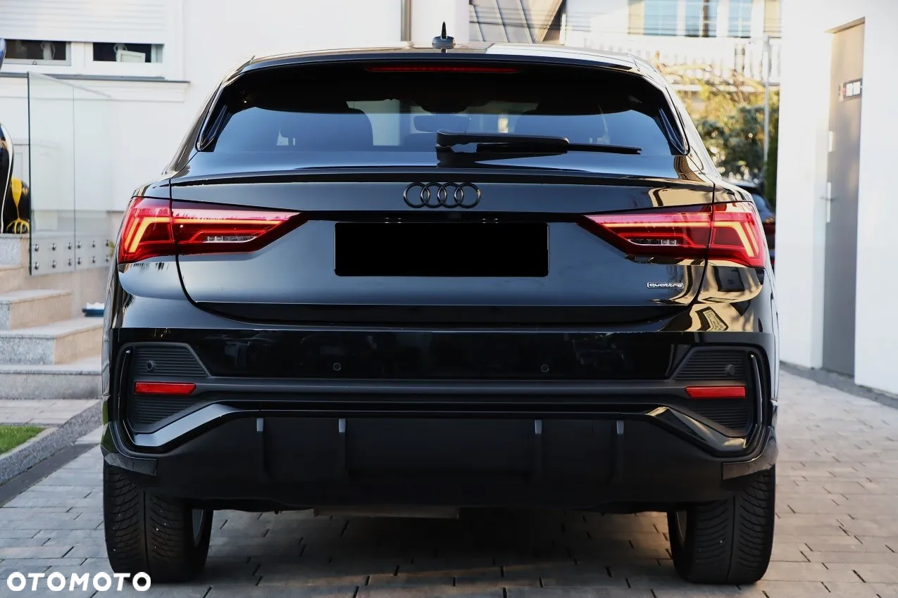 Audi Q3 Sportback - 10