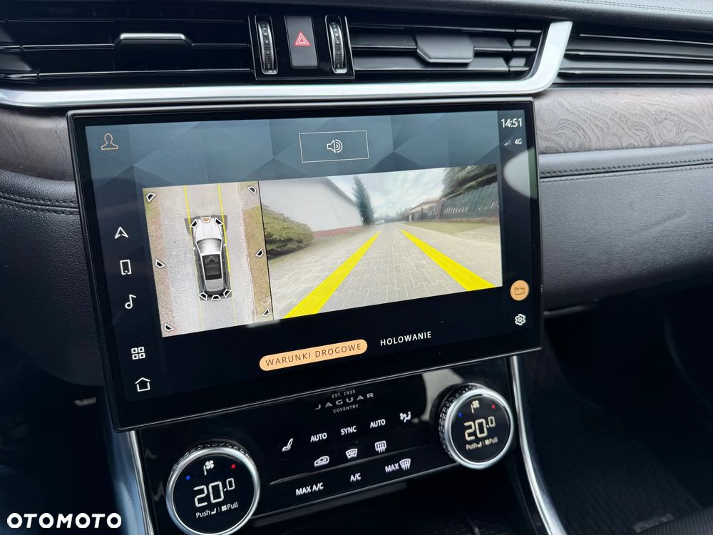 Jaguar XF D200 R-Dynamic S - 34