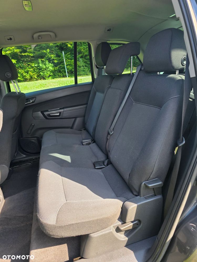 Opel Zafira 1.7 CDTI Essentia - 13