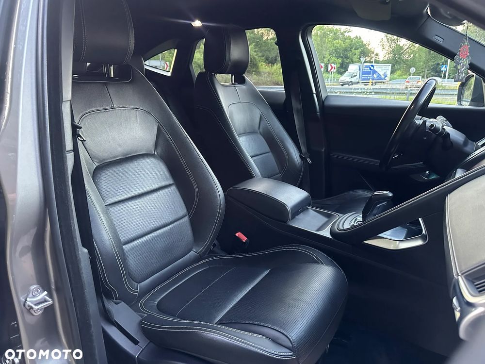 Jaguar E-Pace D150 AWD R-Dynamic - 20
