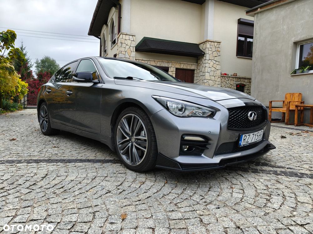 Infiniti Q50