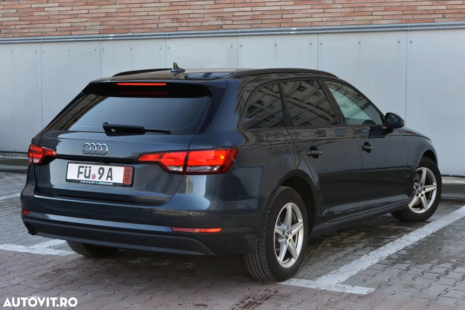 Audi A4 Avant 2.0 TDI - 5