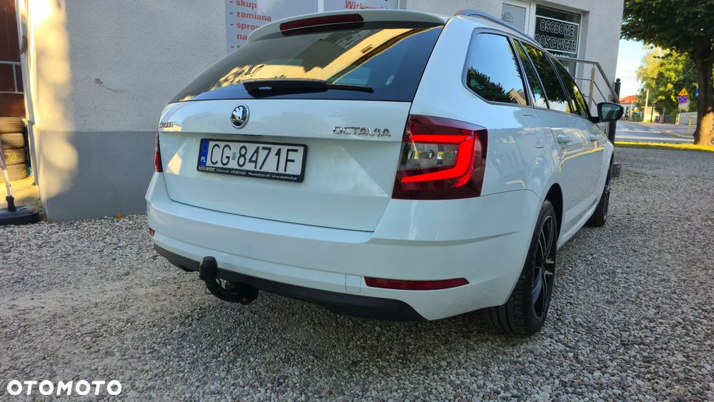 Skoda Octavia 2.0 TDI SCR Clever DSG - 13