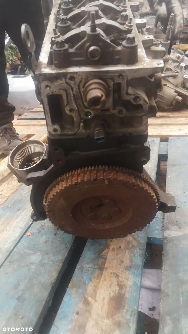 SILNIK BLOK SILNIKA NFV NFT CITROEN PEUGEOT 1.6 8V - 9