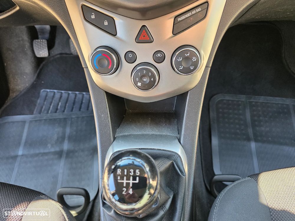Chevrolet Aveo 1.3 VCDi LTZ - 16