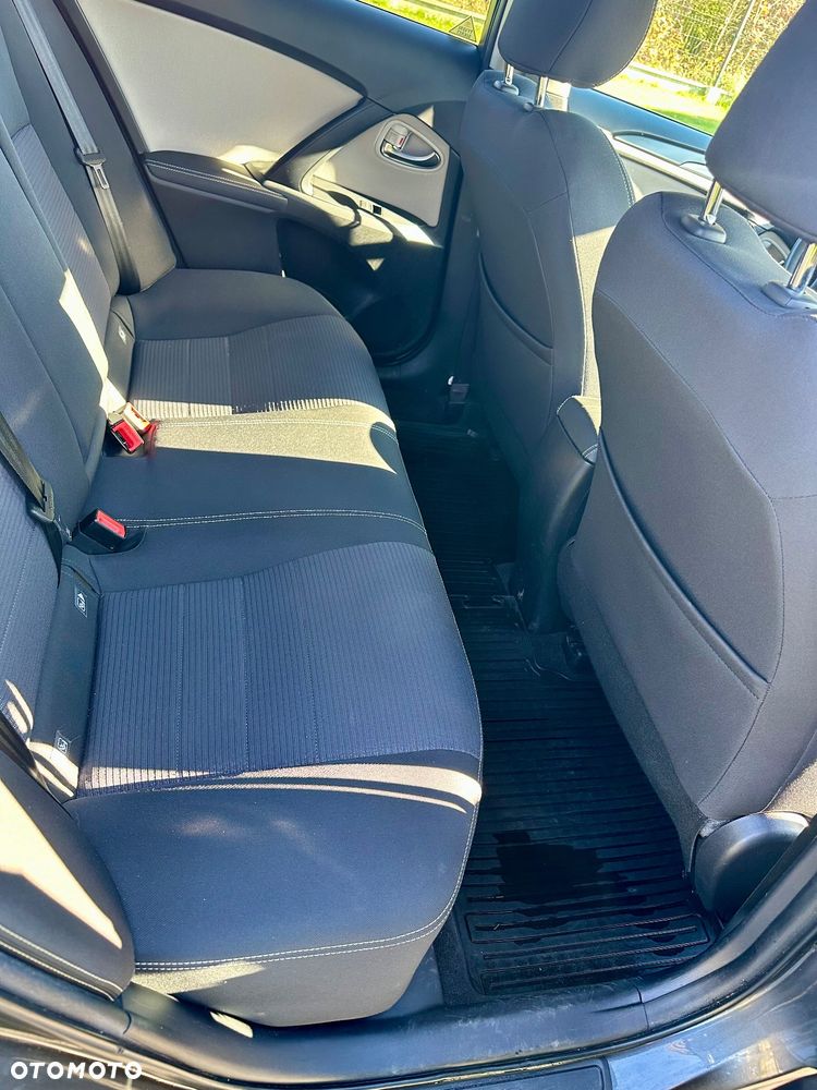 Toyota Avensis 1.8 Selection - 13