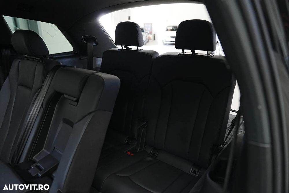 Audi Q7 55 TFSI quattro Tiptronic S line - 26