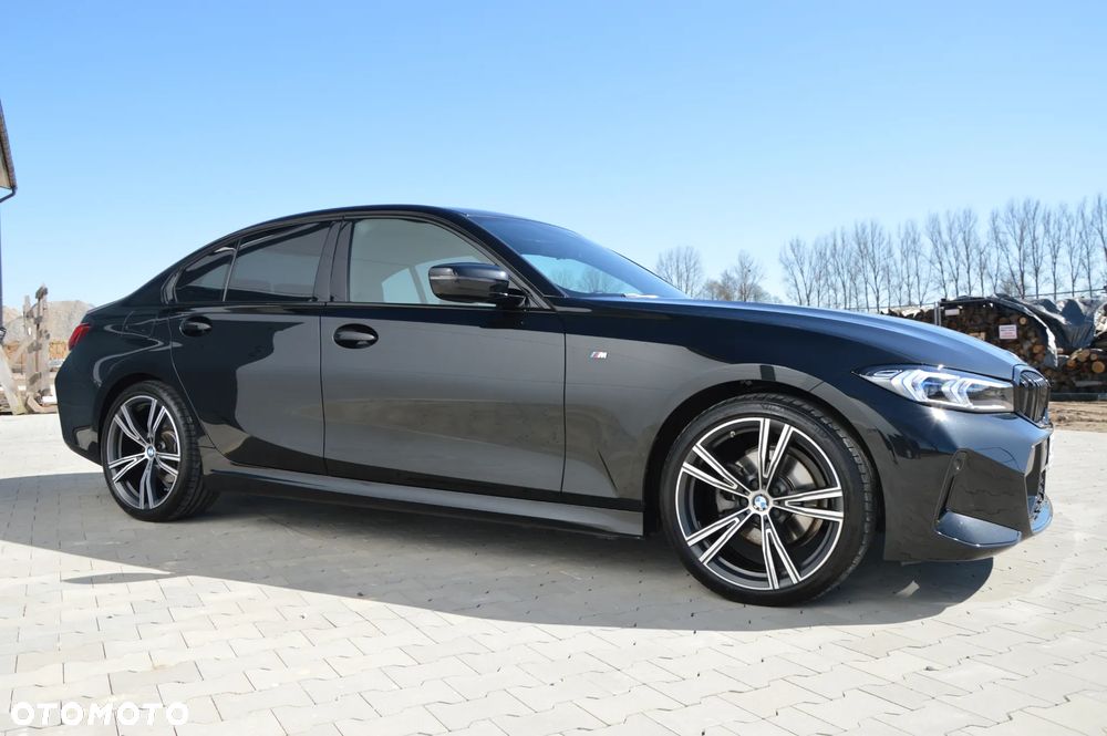 BMW Seria 3 320i M Sport - 16