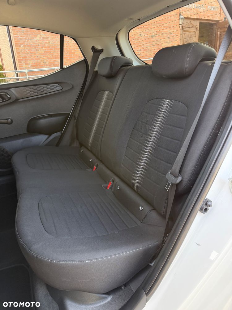 Hyundai i10 1.0 EDITION 30 - 26