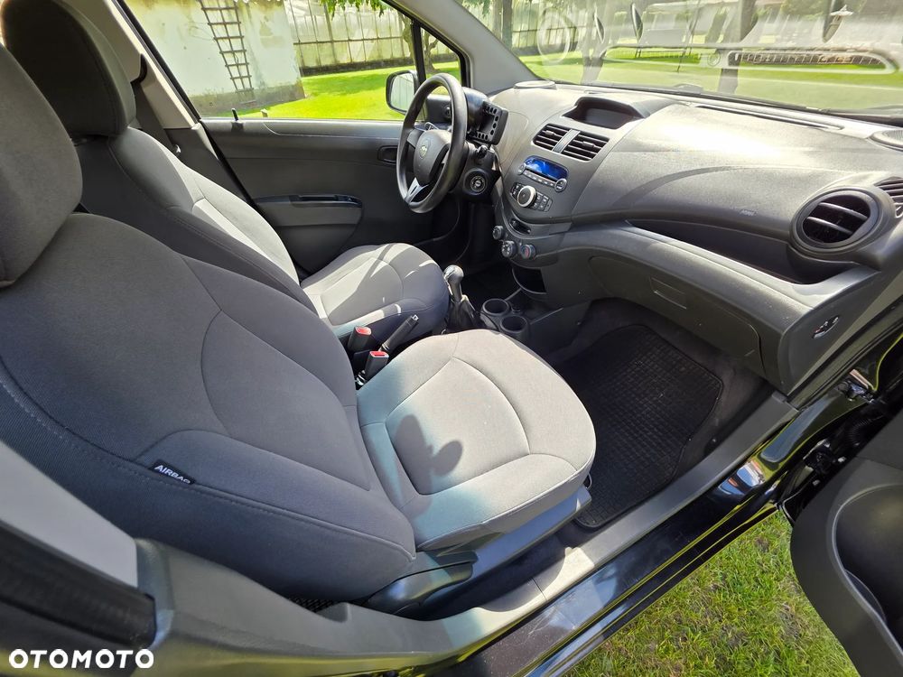 Chevrolet Spark 1.0 LT - 15