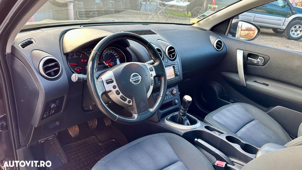 Nissan Qashqai+2 - 9