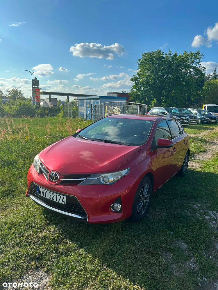 Toyota Auris 1.6 Premium Start - 2