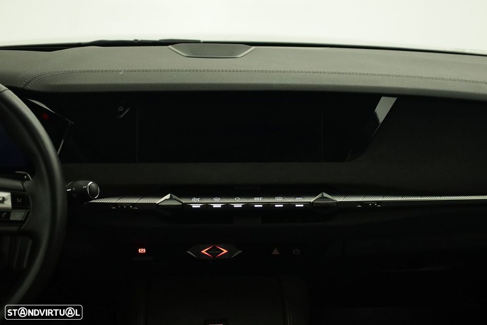 DS DS4 4 1.2 PureTech Performance Line EAT8 - 9