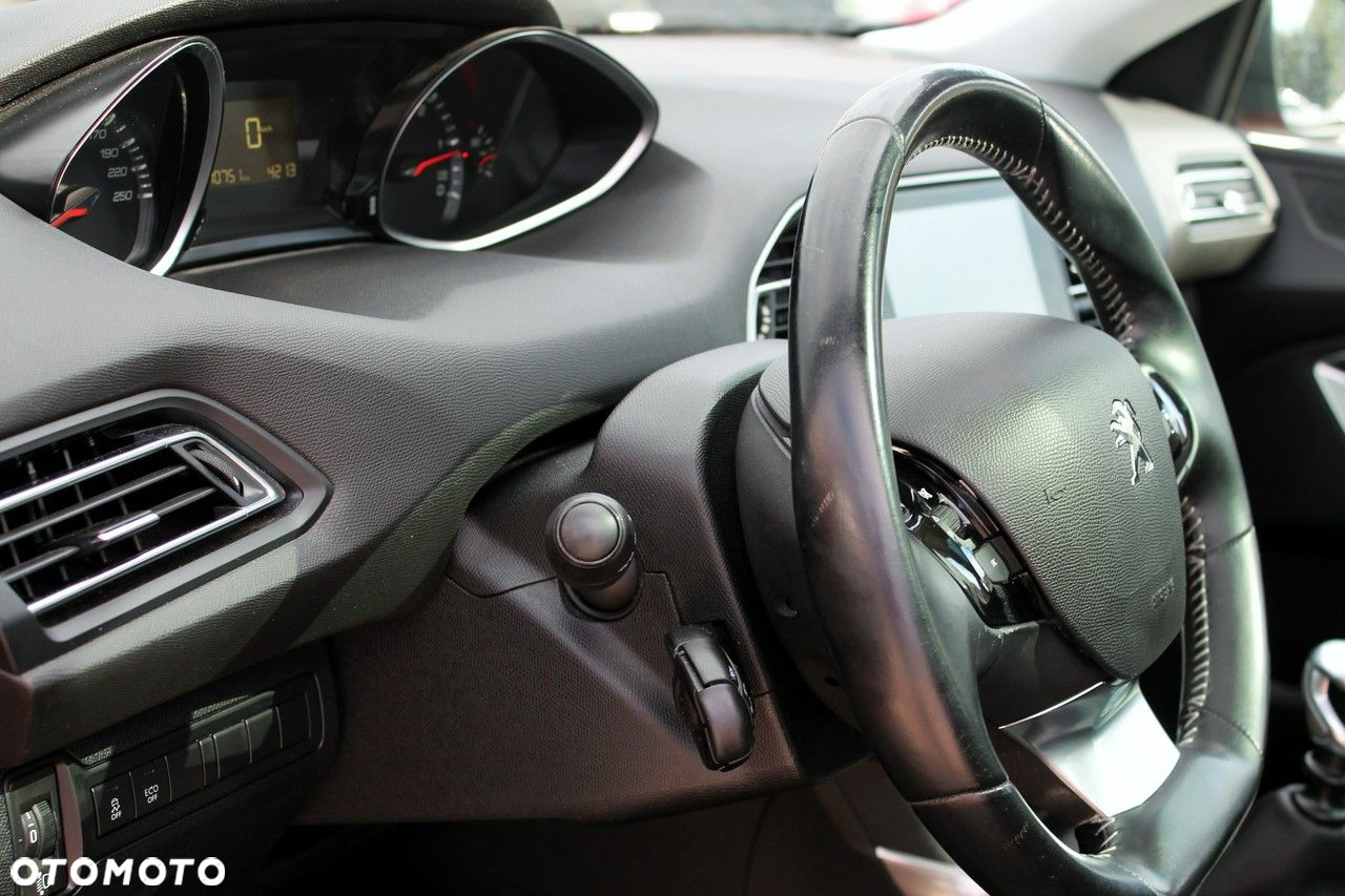 Peugeot 308 SW BlueHDi 120 EAT6 Stop & Start Business-Line - 9
