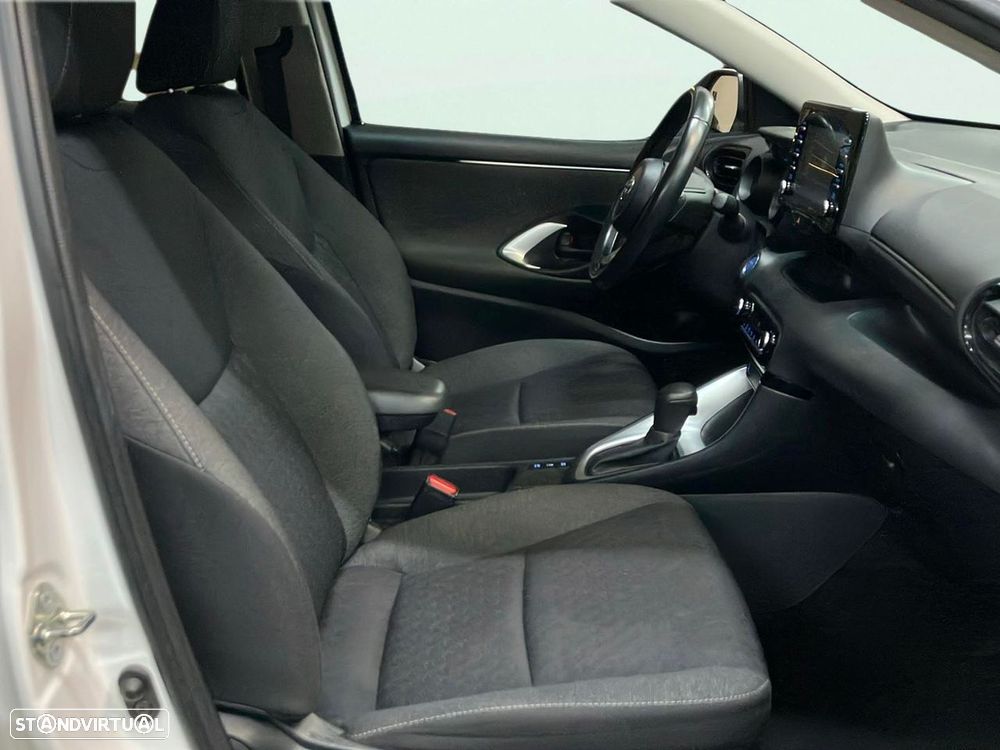 Toyota Yaris - 16