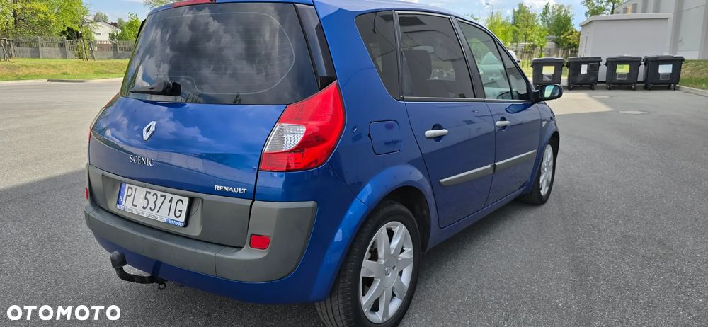 Renault Scenic 2.0 16V Emotion - 5