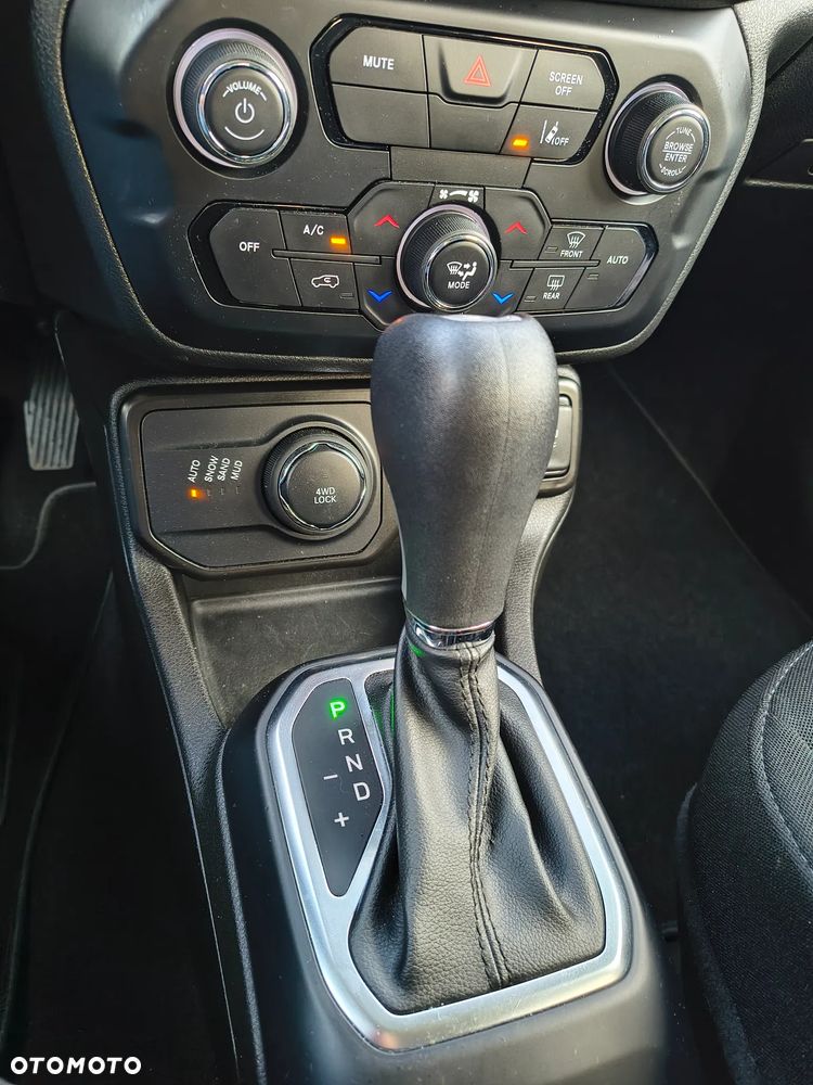 Jeep Renegade 1.3 GSE T4 Turbo S 4x4 S&S - 25
