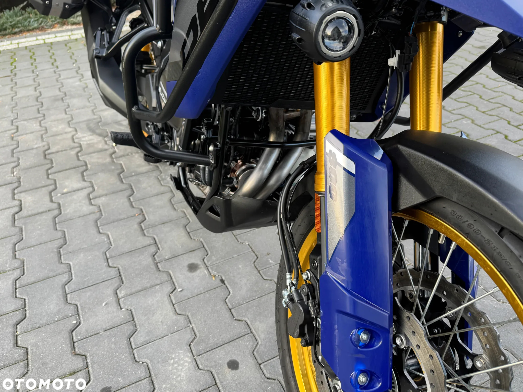 Suzuki DL - 16