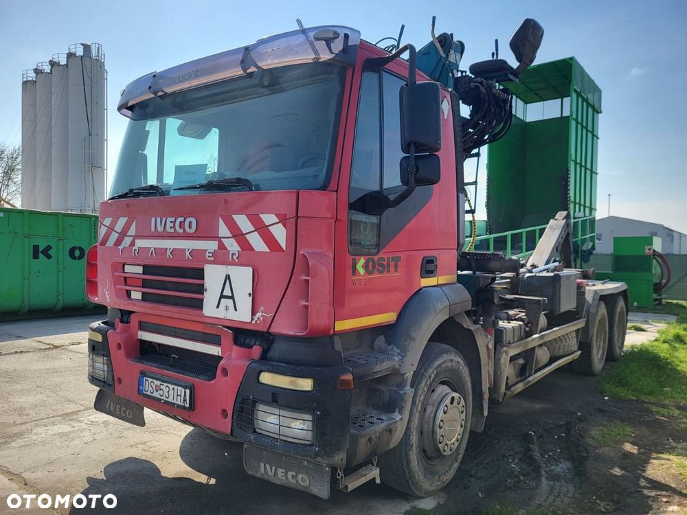 Iveco TRAKKER - 1