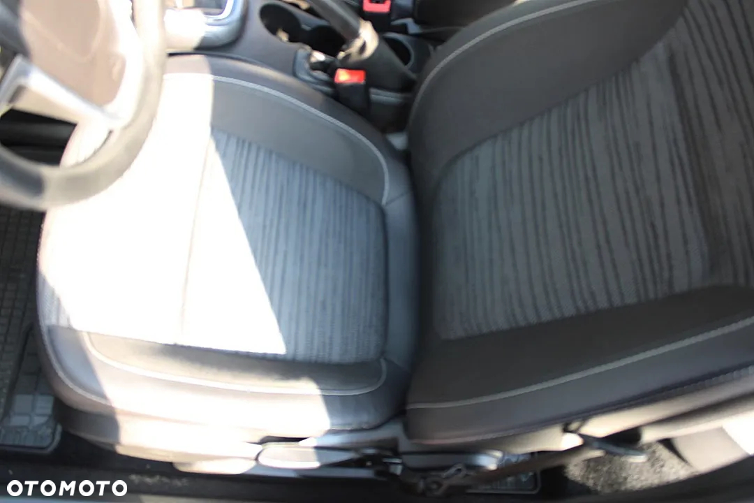 Opel Astra IV 1.6 Cosmo - 21