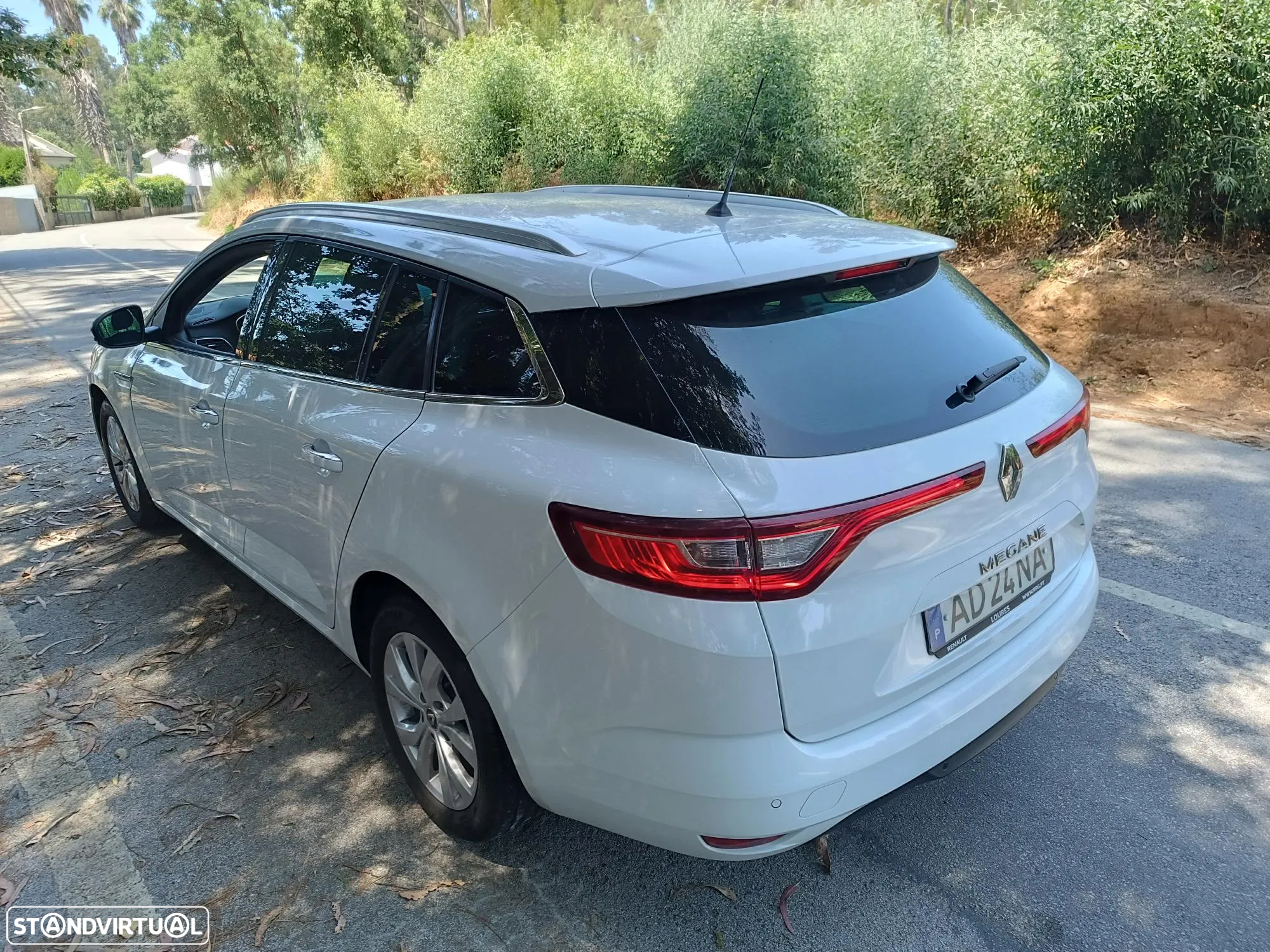 Renault Mégane Sport Tourer 1.5 Blue dCi Limited C/PM+Pneu - 4