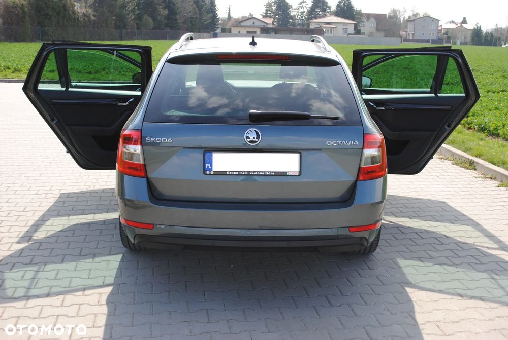 Skoda Octavia 1.5 TSI ACT Style DSG - 29