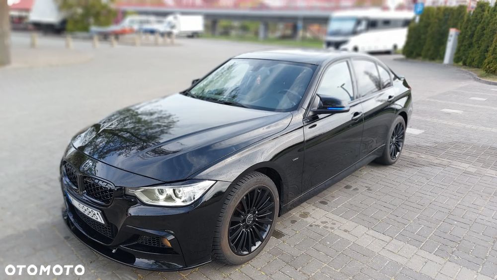 BMW Seria 3 328i xDrive Sport-Aut Luxury Line - 34