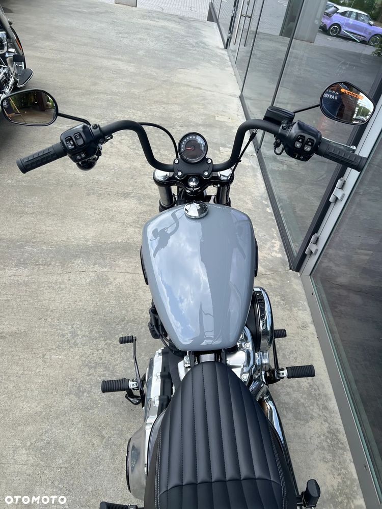 Harley-Davidson Softail Street Bob - 6