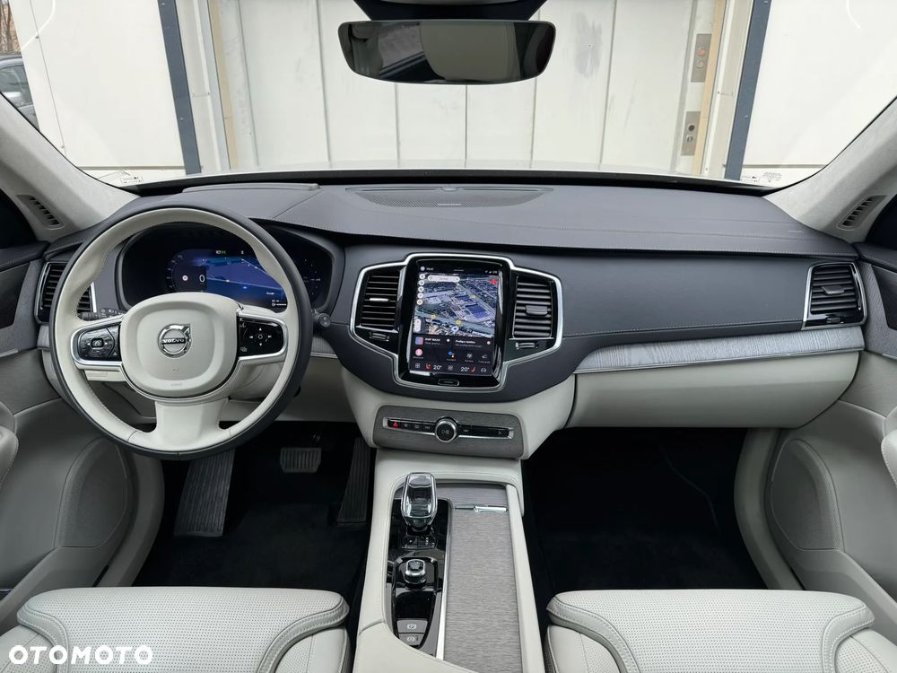 Volvo XC 90 T8 AWD Plug-In Hybrid Ultra Dark 7os - 13