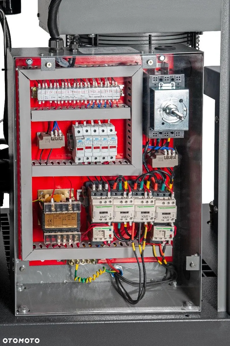 Kompresor śrubowy APS 7.5 Combi Dry X 10 bar 7.5 KM/5.5 kW 690 l/min 200 l - 6