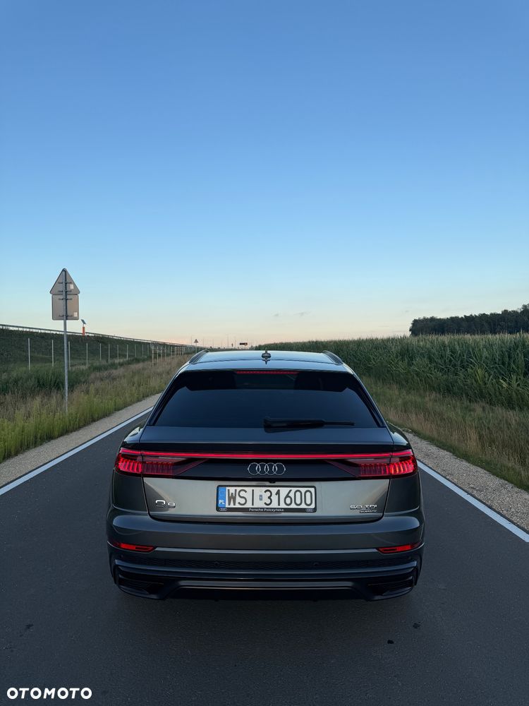 Audi Q8 - 1