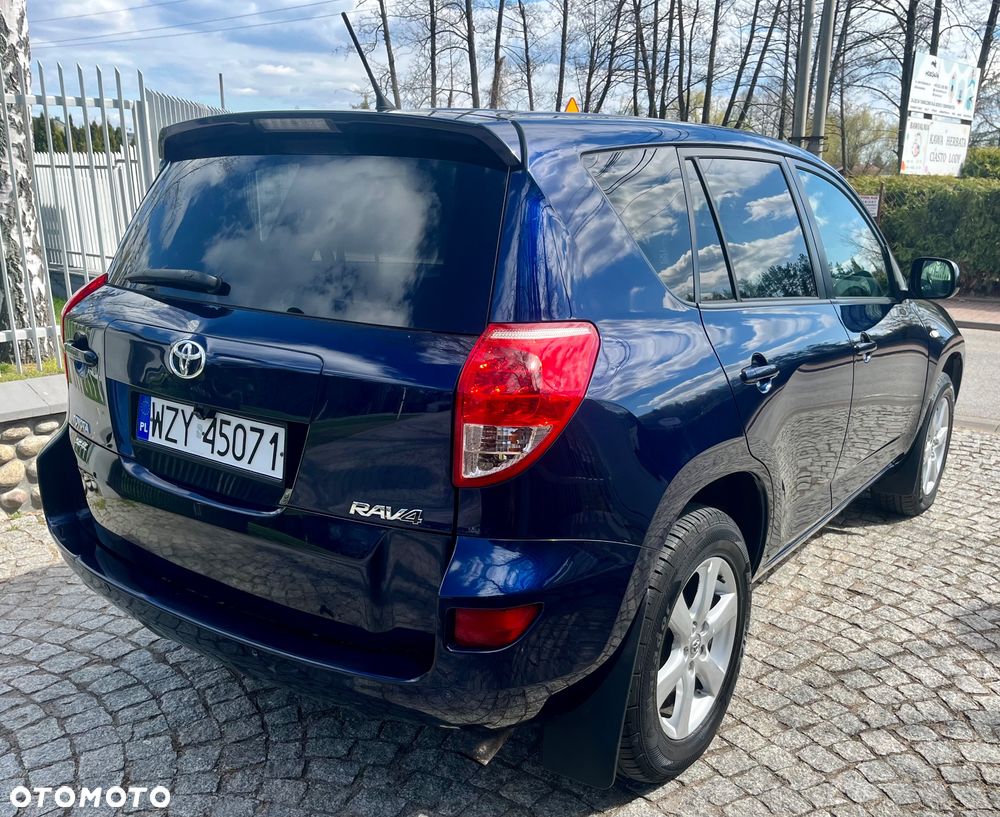 Toyota RAV4 2.0 VVT-i Sol - 9