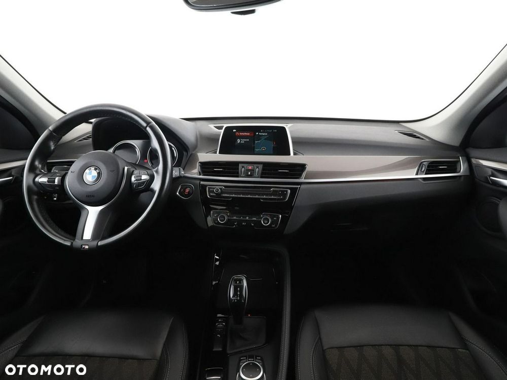 BMW X1 sDrive20i xLine - 16