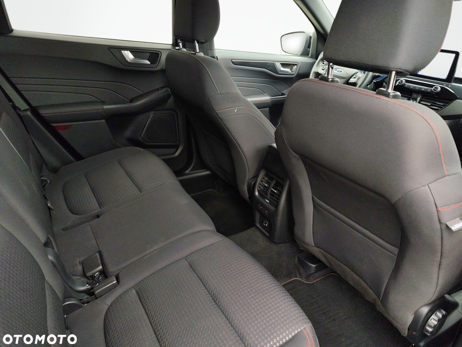 Ford Kuga - 18
