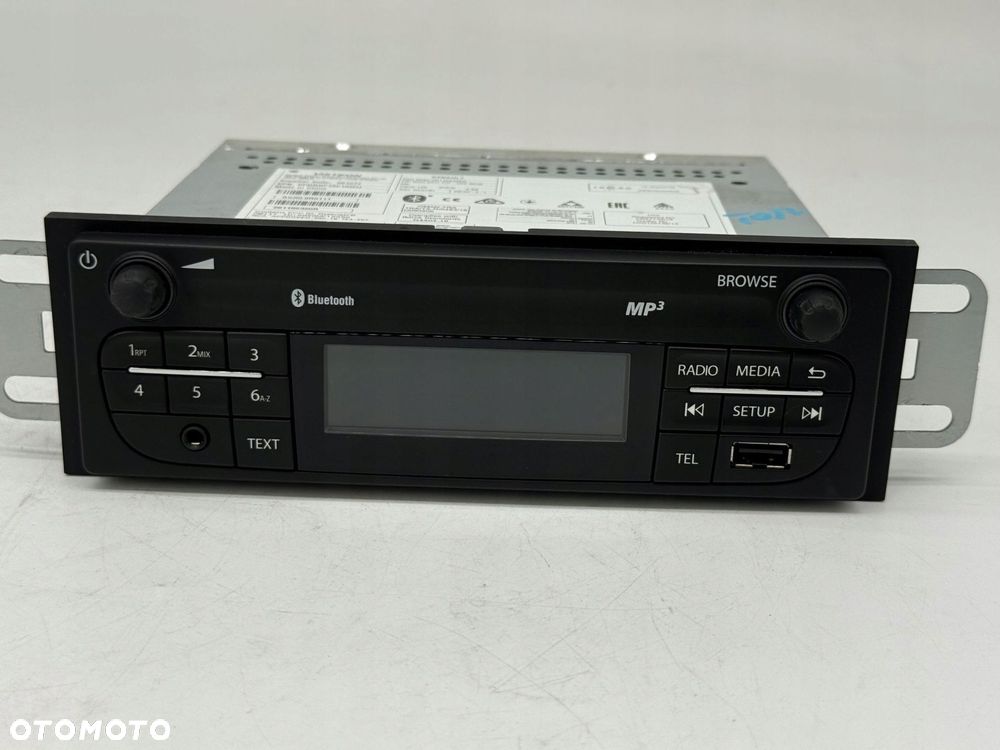 panel / radioodtwarzacz cd/dvd/gps renault master iii iv 281156320r - 2