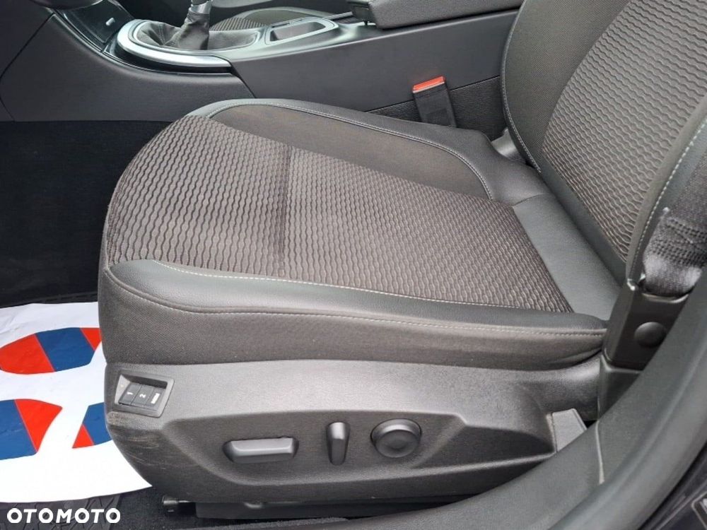 Opel Insignia 1.6 T Cosmo S&S - 19