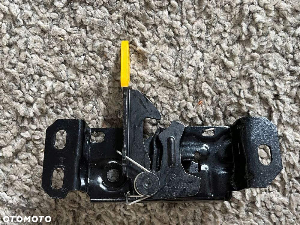 ZAMEK MASKI MERCEDES W246 W156 W117 A2468800460 - 1