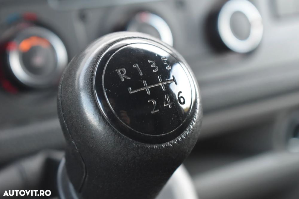 Volkswagen Transporter 2.0 110 kW LR - 30