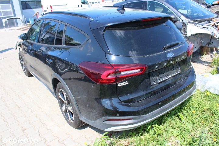 Ford Focus 1.0 EcoBoost mHEV Active X - 4