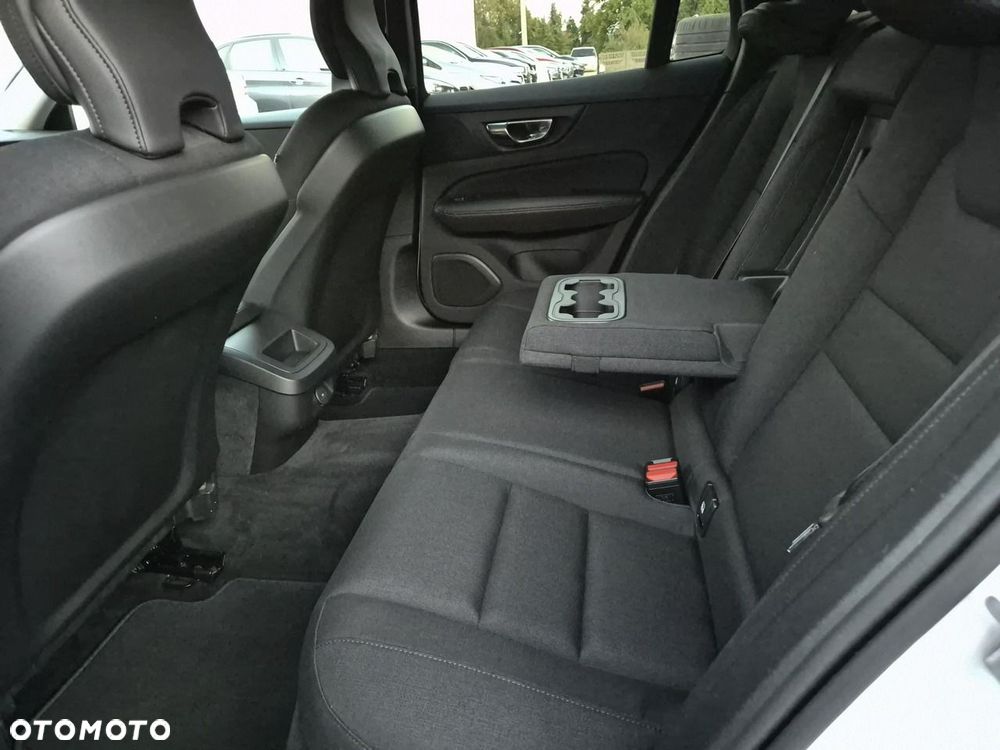 Volvo V60 B3 B Geartronic Momentum Pro - 21