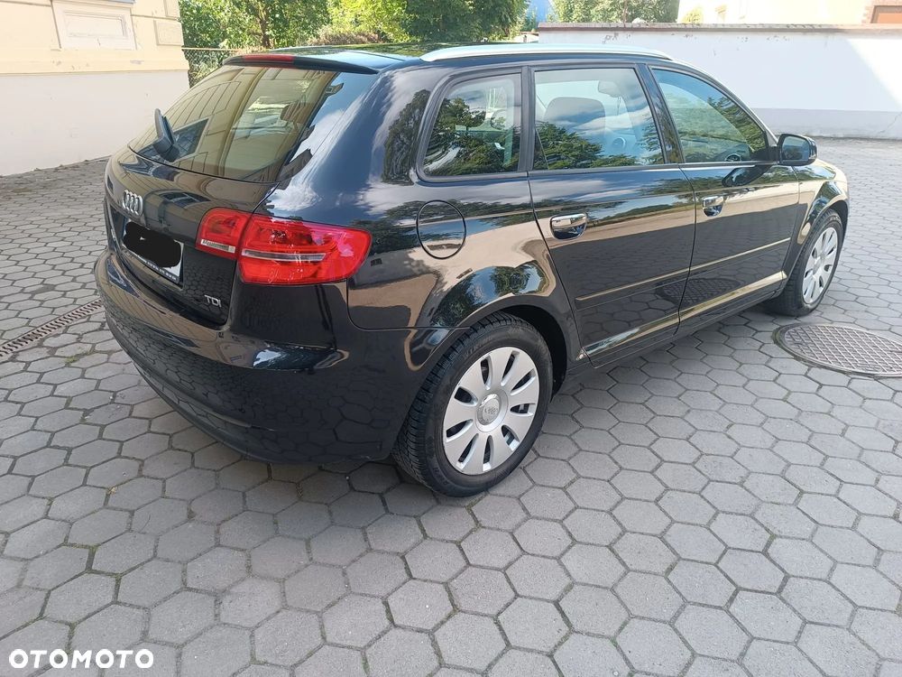 Audi A3 Sportback 2011 photo 4