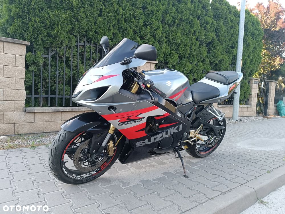 Suzuki GSX-R - 35