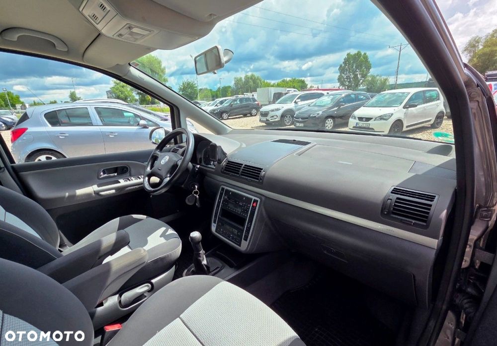 Volkswagen Sharan - 15